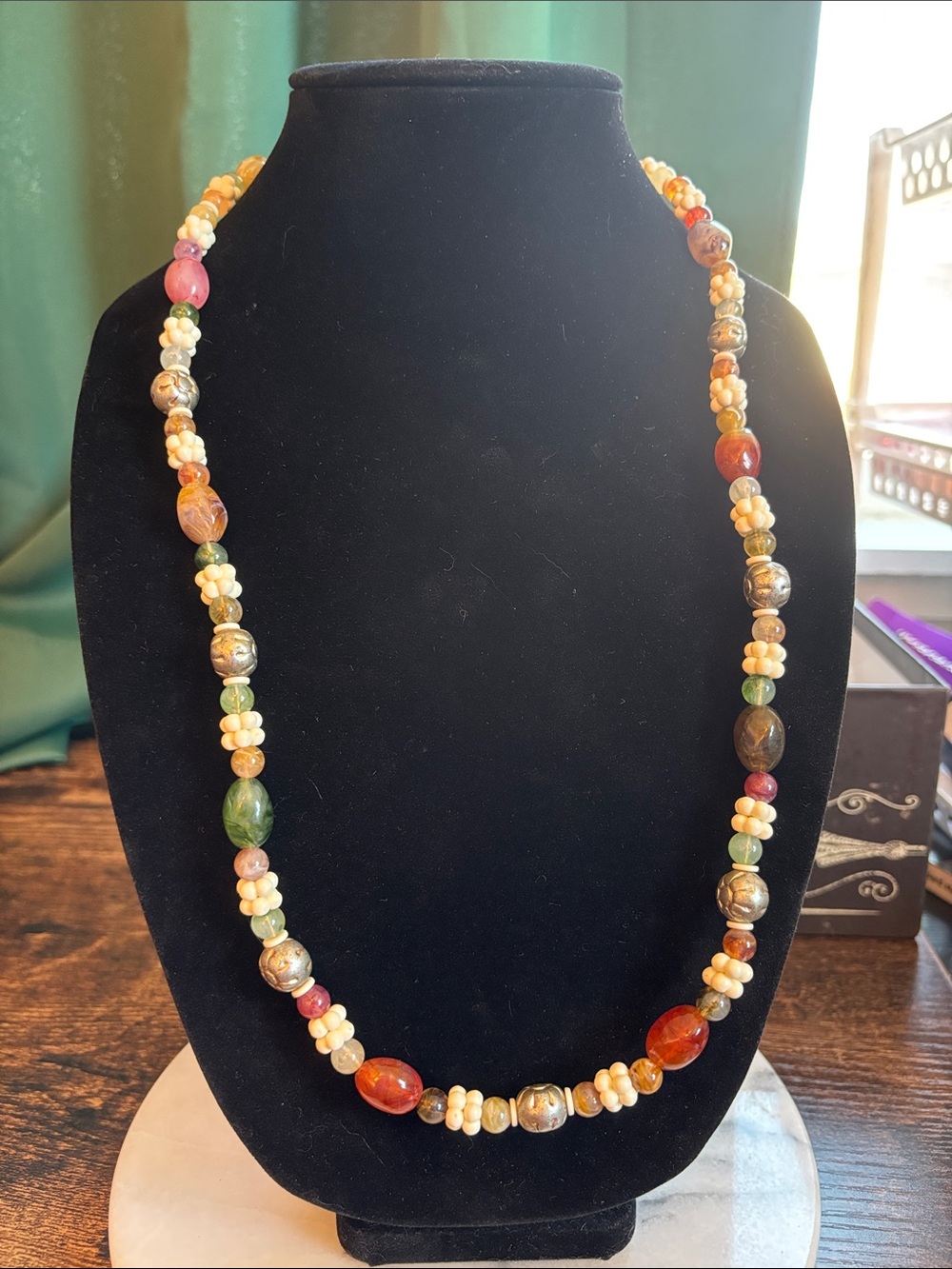 Vintage Faux Agate Beggars Bead Necklace